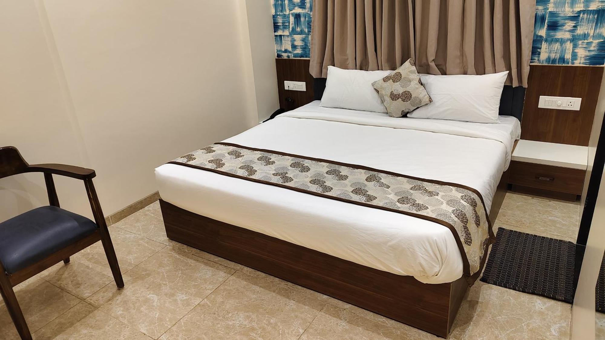 Hotel Suvarnam Residency Ahmednagar Zewnętrze zdjęcie