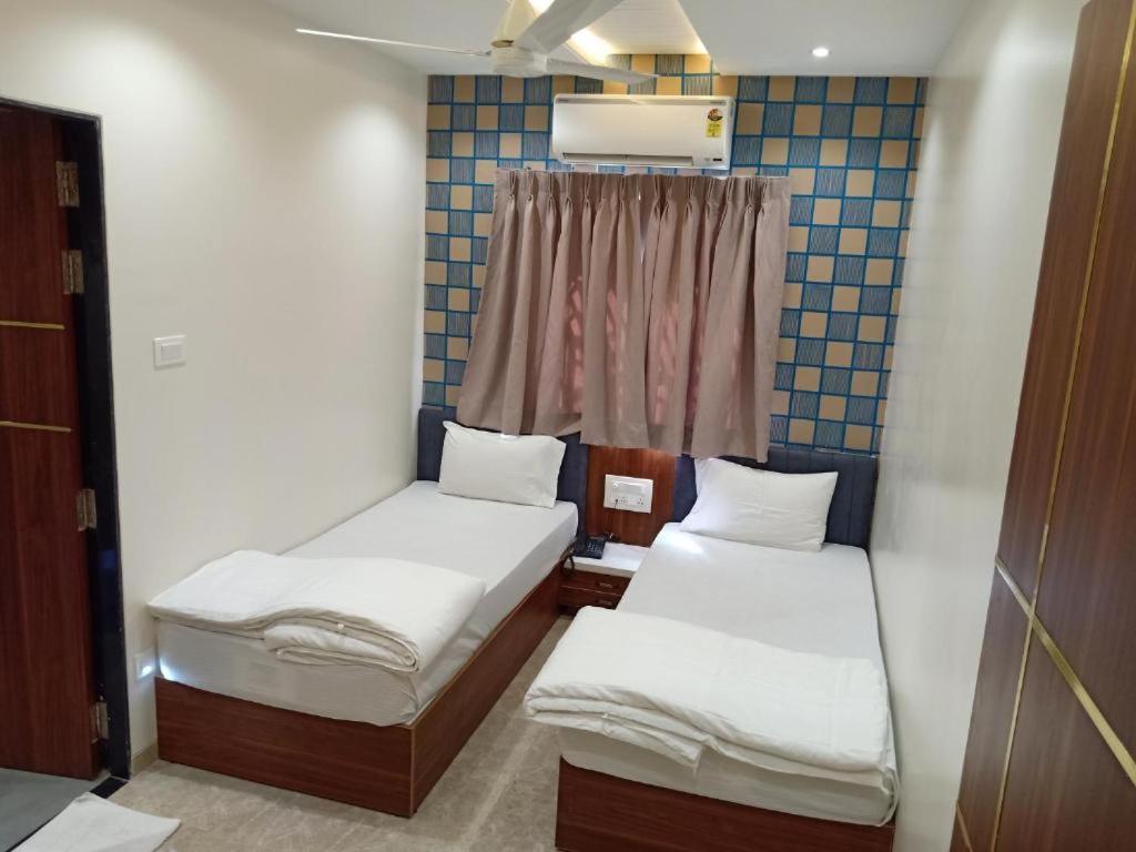 Hotel Suvarnam Residency Ahmednagar Zewnętrze zdjęcie